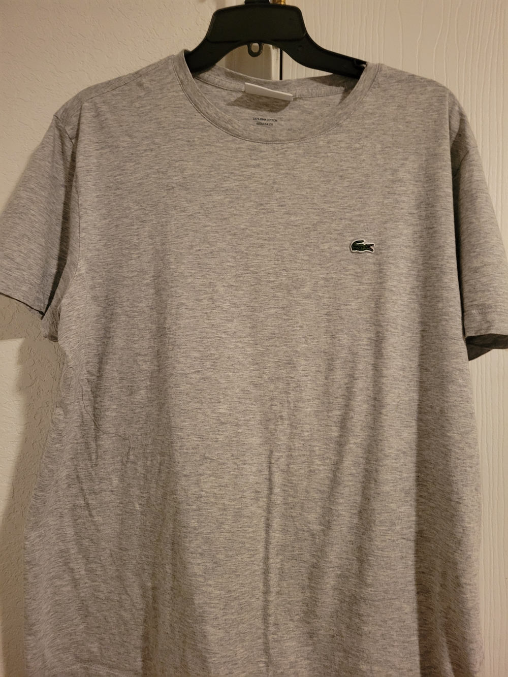 Lacoste Men's/ Youth Large. Classic Crew Neck T-Shirt - Light Gray